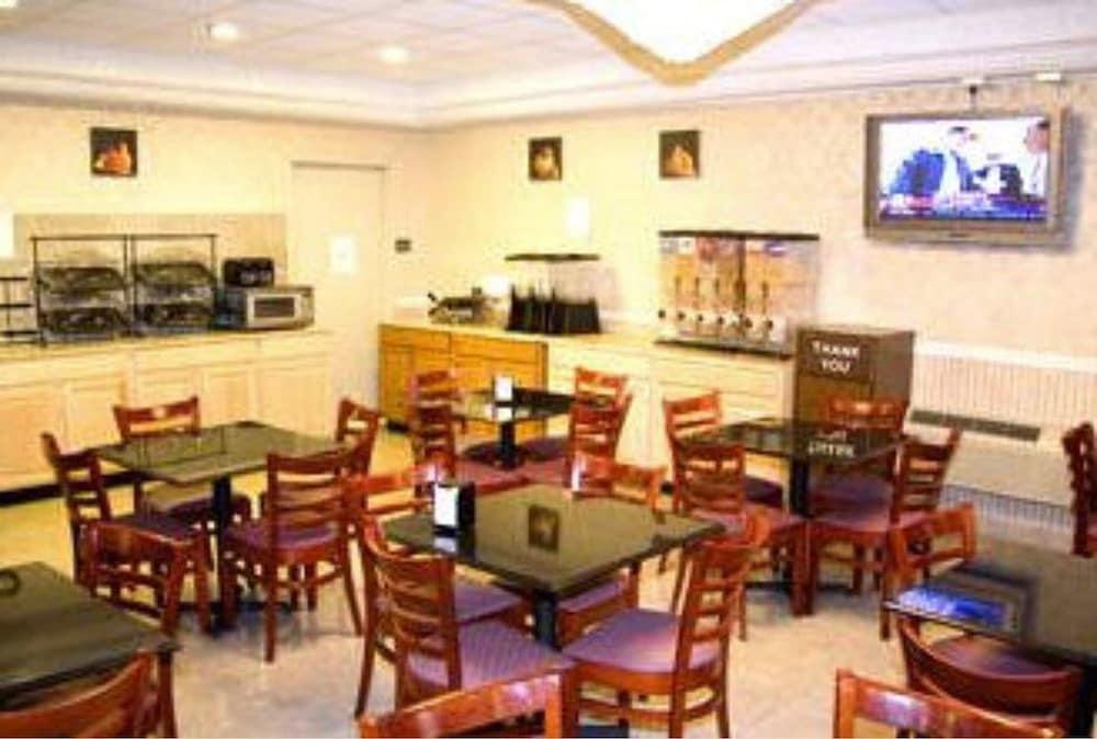 รามาดา บาย วินด์แฮม อีสต์ ออเรนจ์ Hotel อีสต์ออเรนจ์ ภายนอก รูปภาพ